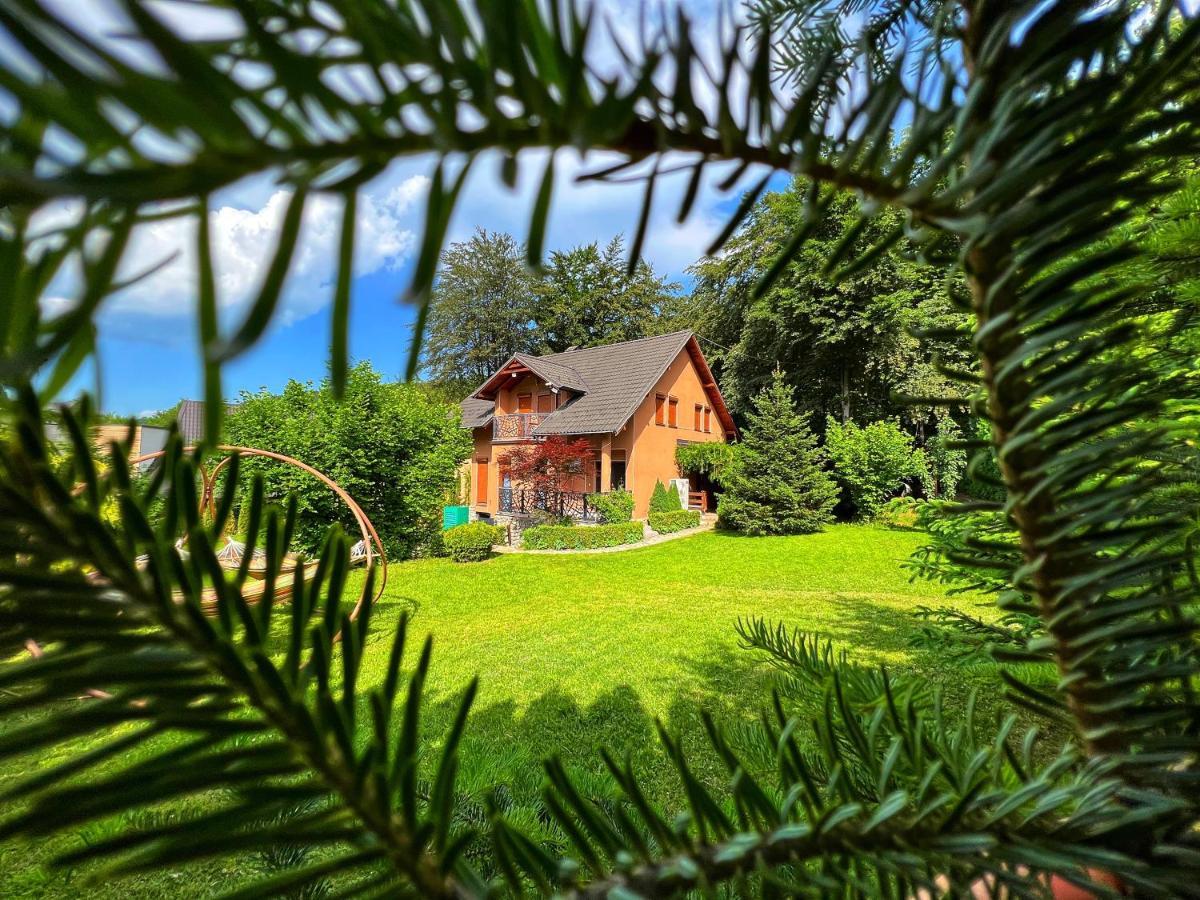 De La Villa Brezovice Buitenkant foto